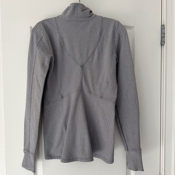 Lululemon Gray Quarter Zip Athletic Pullover Jacket - Picture 9 of 13